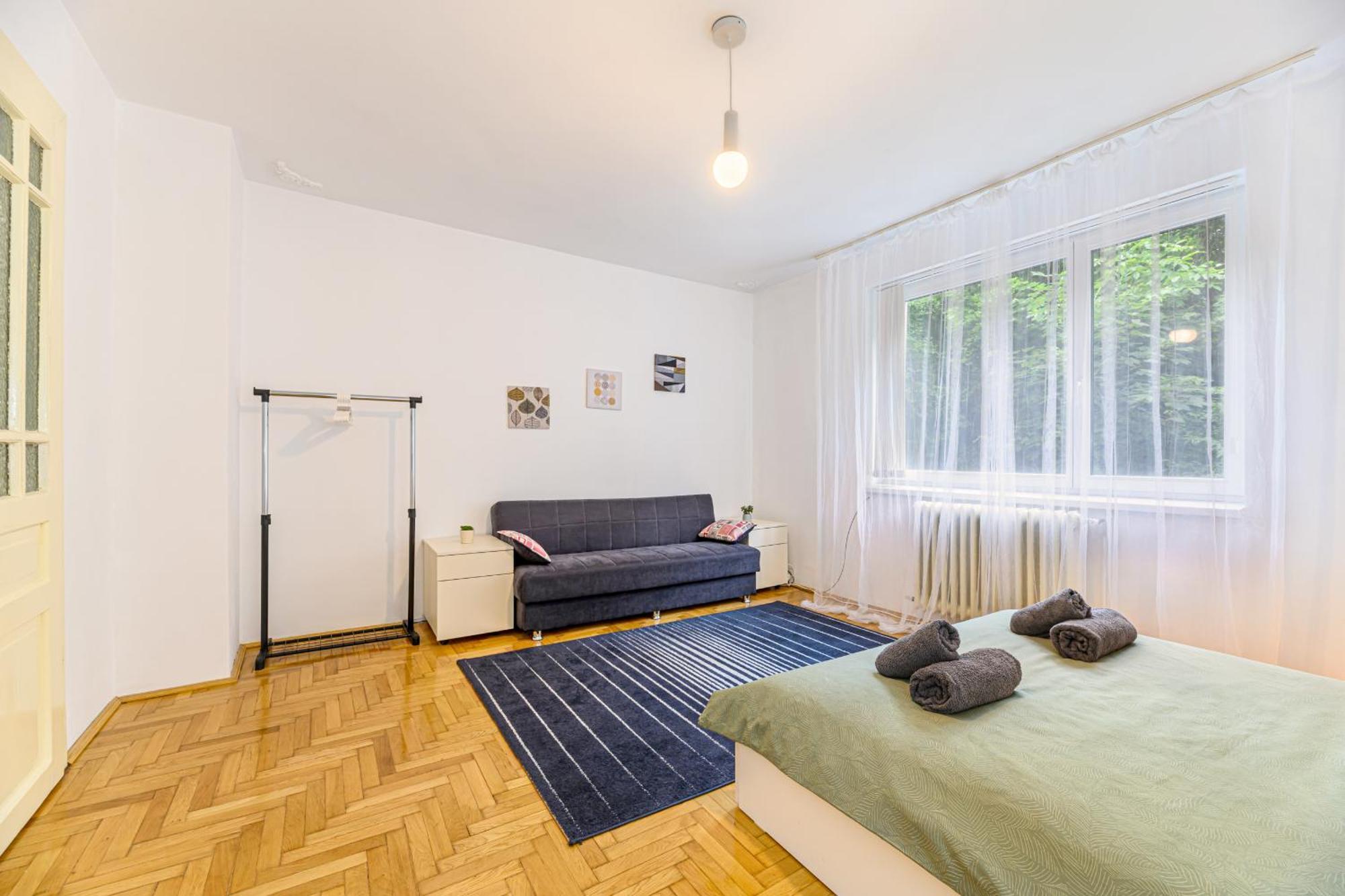 C Alex Apartment Brasov Ngoại thất bức ảnh