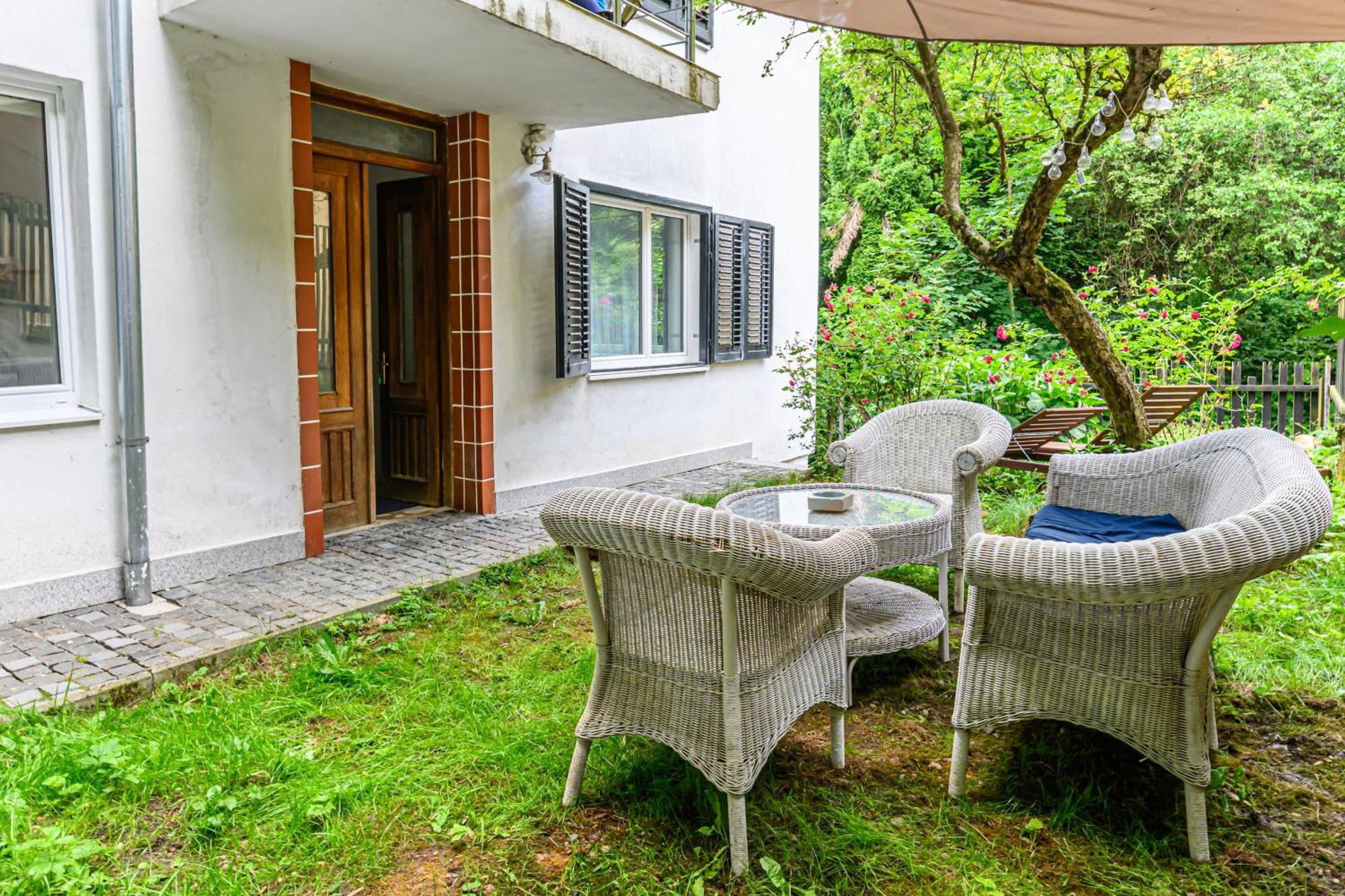 C Alex Apartment Brasov Ngoại thất bức ảnh