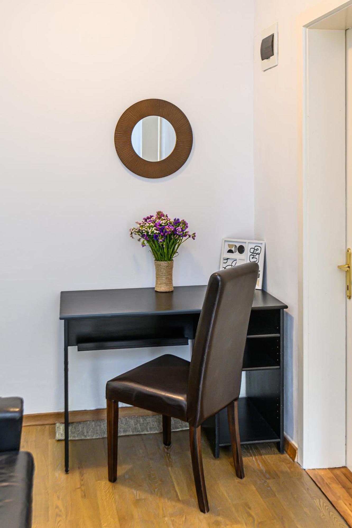 C Alex Apartment Brasov Ngoại thất bức ảnh