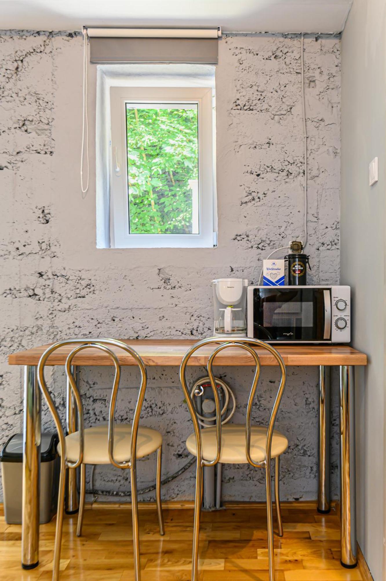 C Alex Apartment Brasov Ngoại thất bức ảnh
