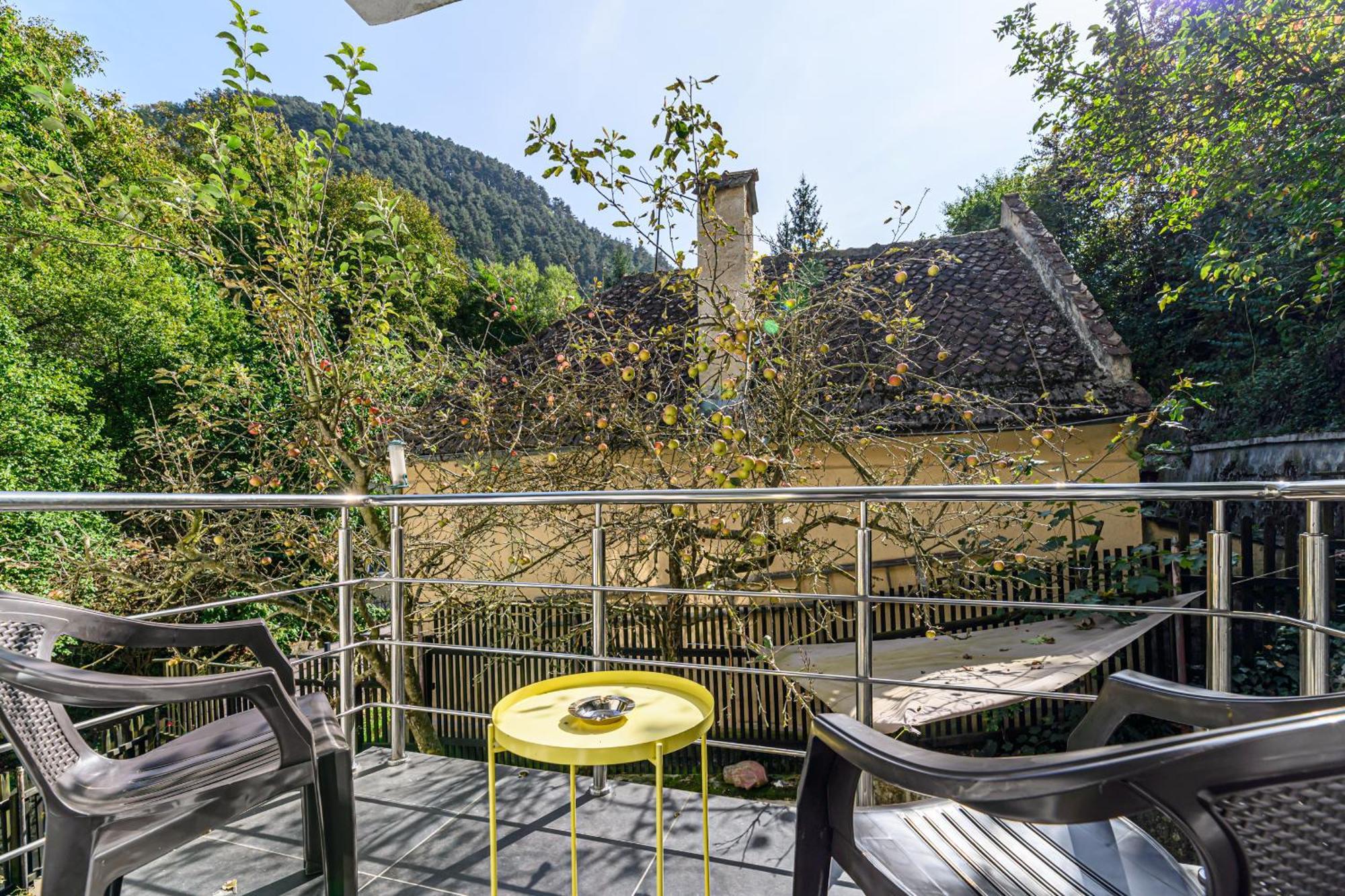 C Alex Apartment Brasov Ngoại thất bức ảnh